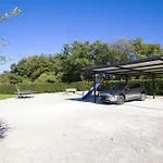 Matea Villa *