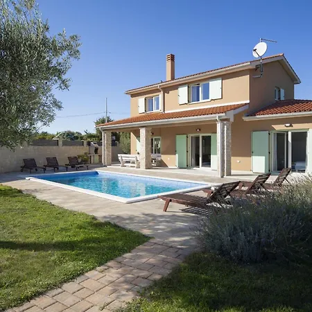 Matea Villa Orbanići