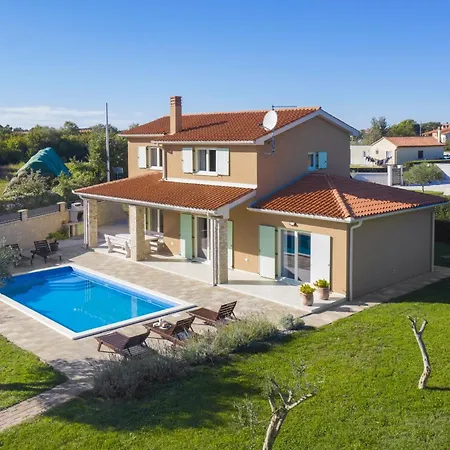 Vila Matea *