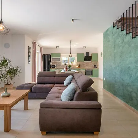 Matea Villa